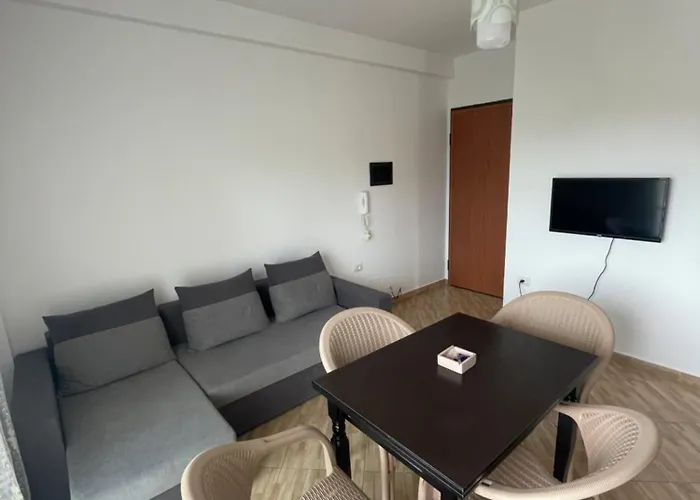 Charming Coastal Retreat Apartamento Vlorë